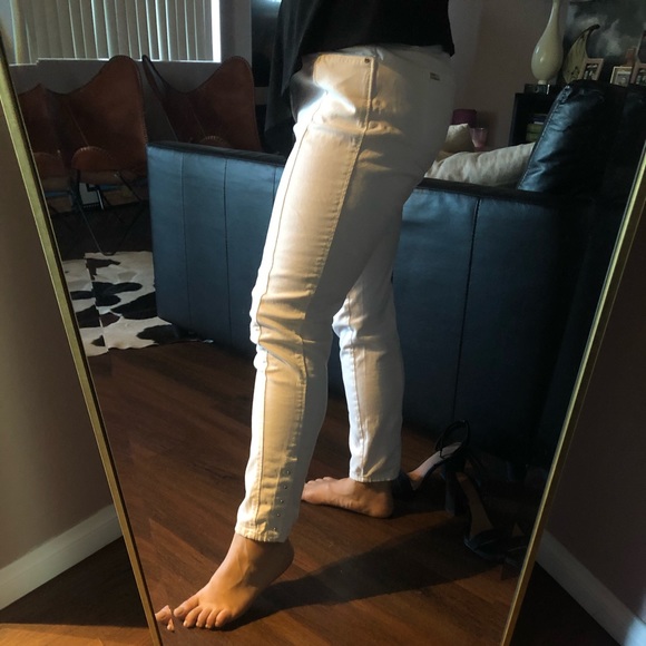 White pants - Picture 3 of 4